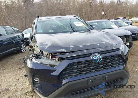 2020 Toyota Rav4 Hybrid Xle z USA, uszkodzony, nr VIN 4T3R6RFV1LU004085